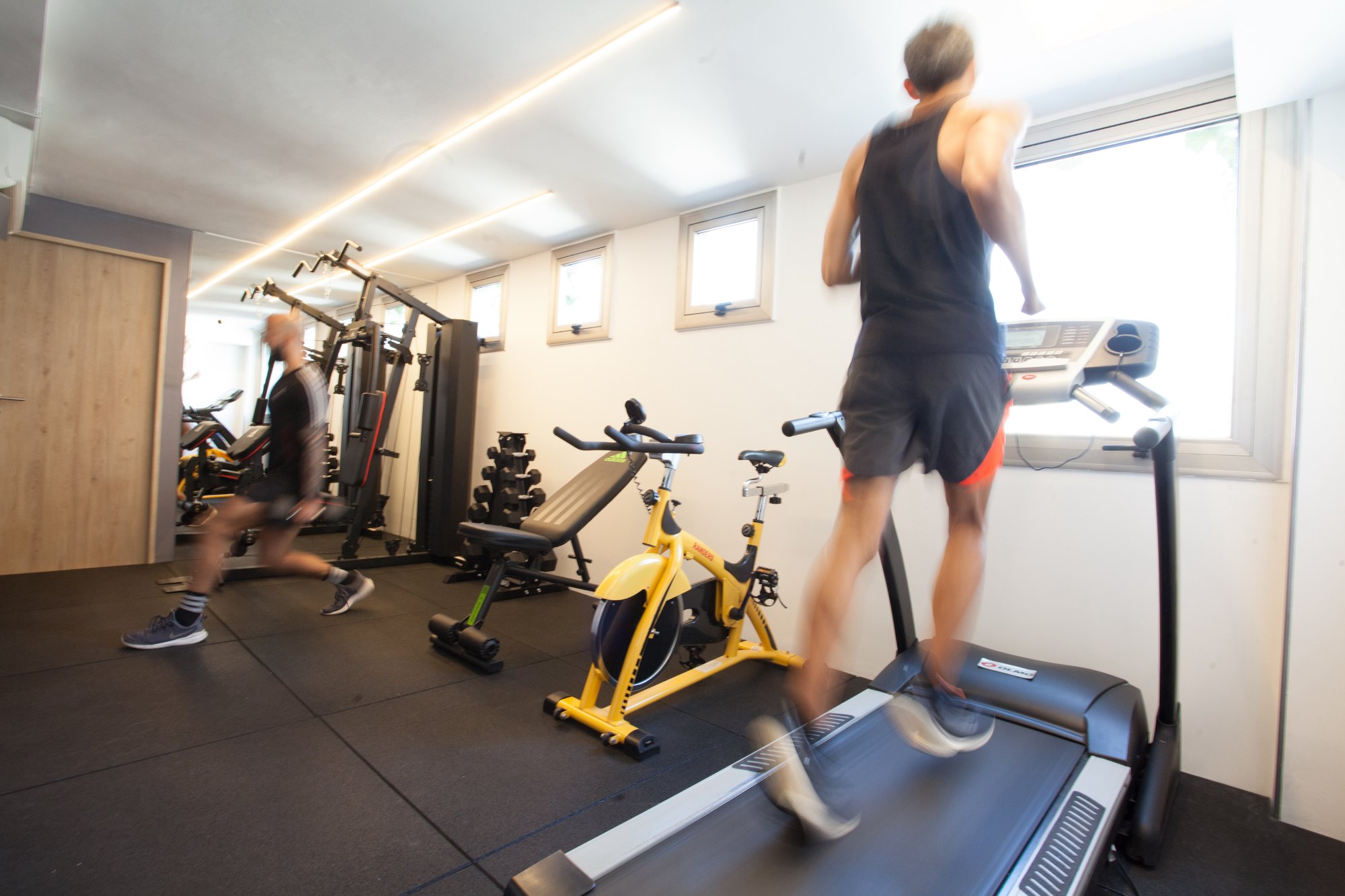 Gimnasio de hotel Palo Santo